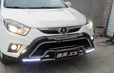 Chine JAC 2013 S5 Garde du pare-chocs avant de voiture avec lumière de marche de jour à LED fournisseur