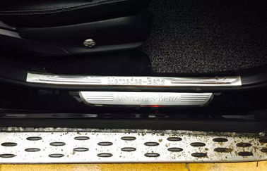 Chine Plaques de seuil de porte en acier inoxydable pour Mercedes Benz GLC 2015 / Plaque de frottement de porte latérale fournisseur